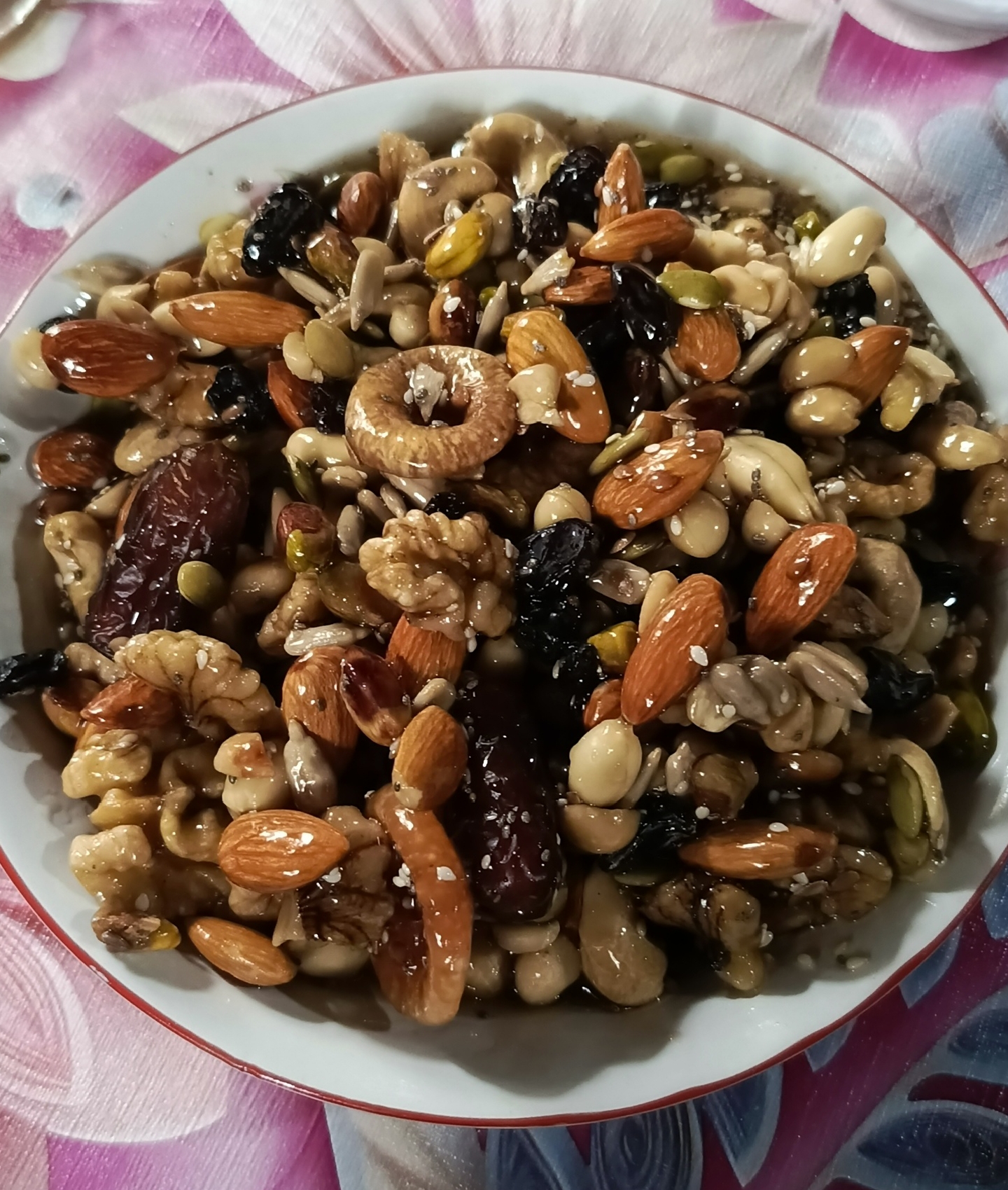হানিনাট